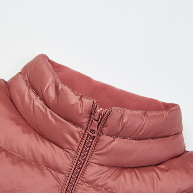 波司登新款女时尚简约立领轻薄蓄热短款通勤羽绒服
