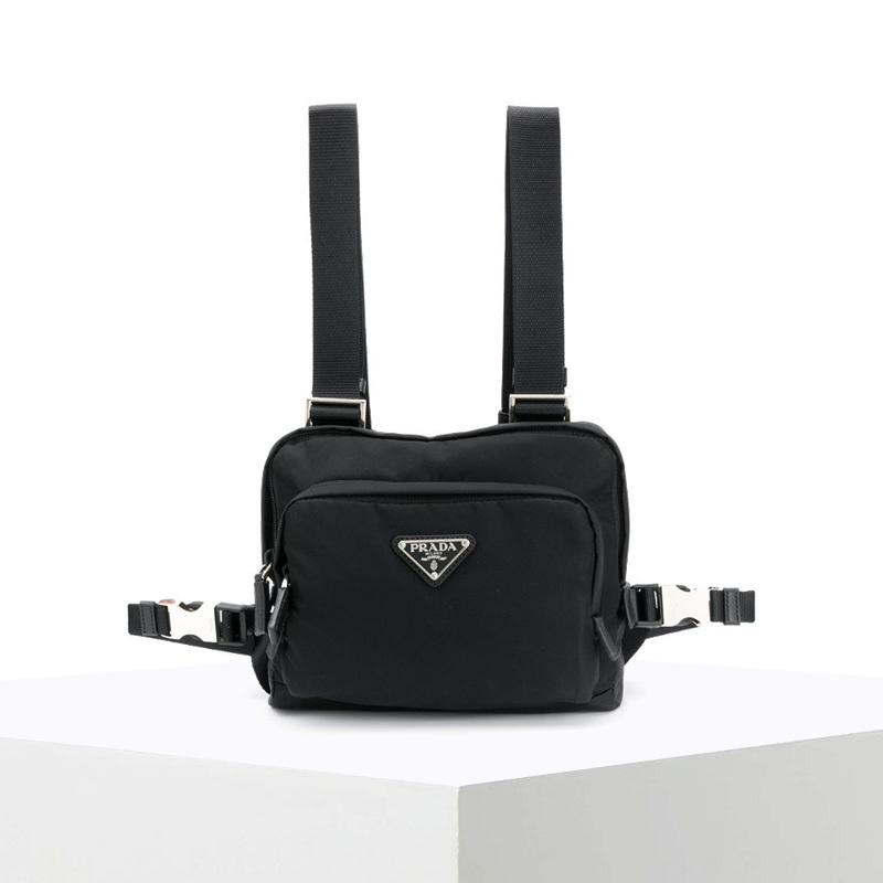 预订prada普拉达男士胸包2vl014视频