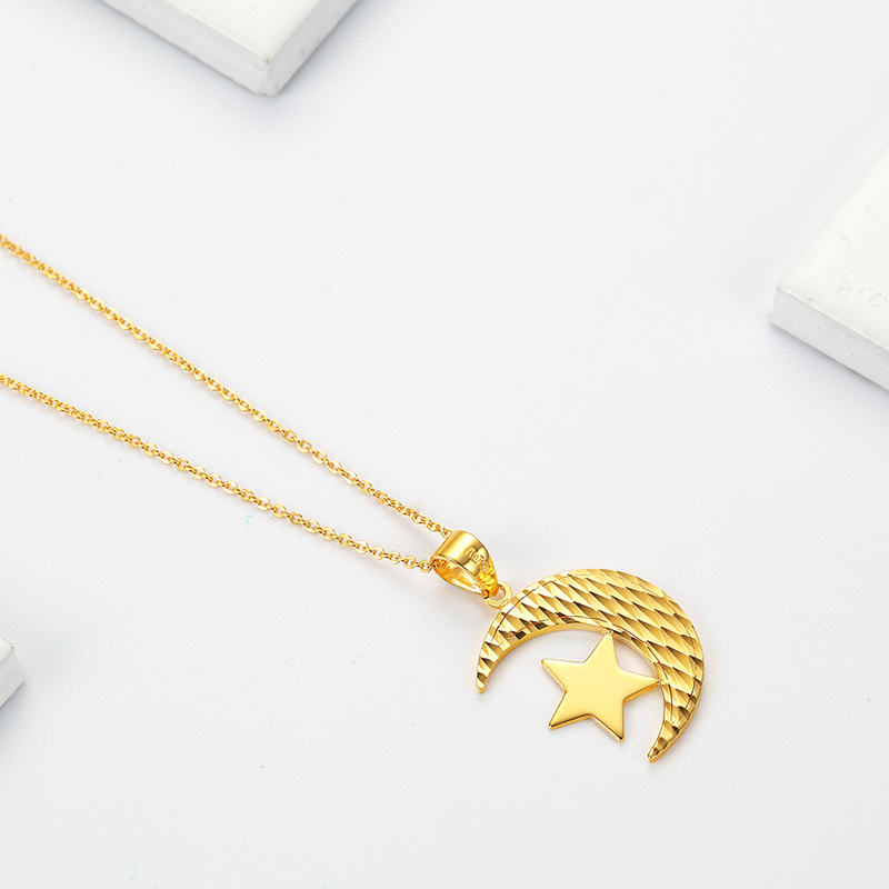 黄金码头 18K金吊坠 星星月亮AU750坠子时尚个性礼物送朋友送闺蜜