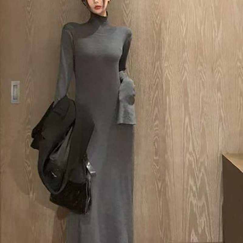 法式慵懒风高领连衣裙女装新款修身内搭中长款打底包臀裙子潮