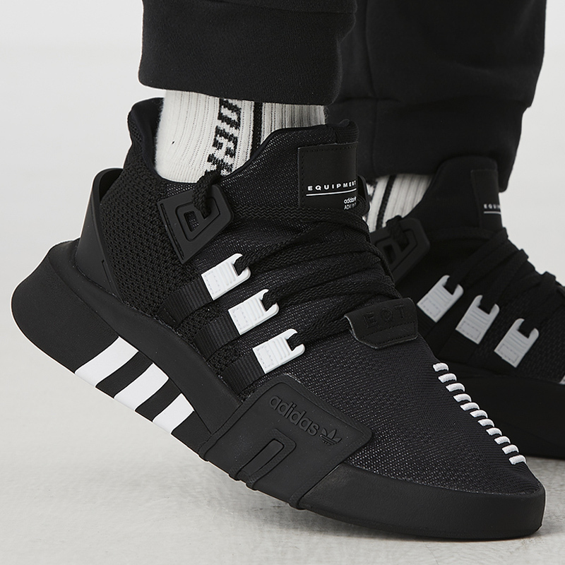 adidas阿迪达斯三叶黑武士男鞋2021新运动鞋减震轻便复古休闲鞋fz0043