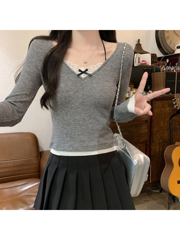 蕾丝拼接v领长袖T恤女春秋新款假两件内搭打底衫高腰短款上衣ins
