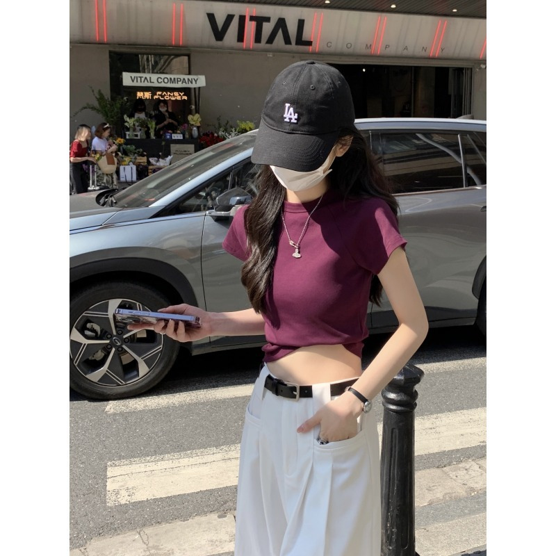 短款正肩短袖T恤女2025夏季修身显瘦休闲性感辣妹体恤学生上衣潮