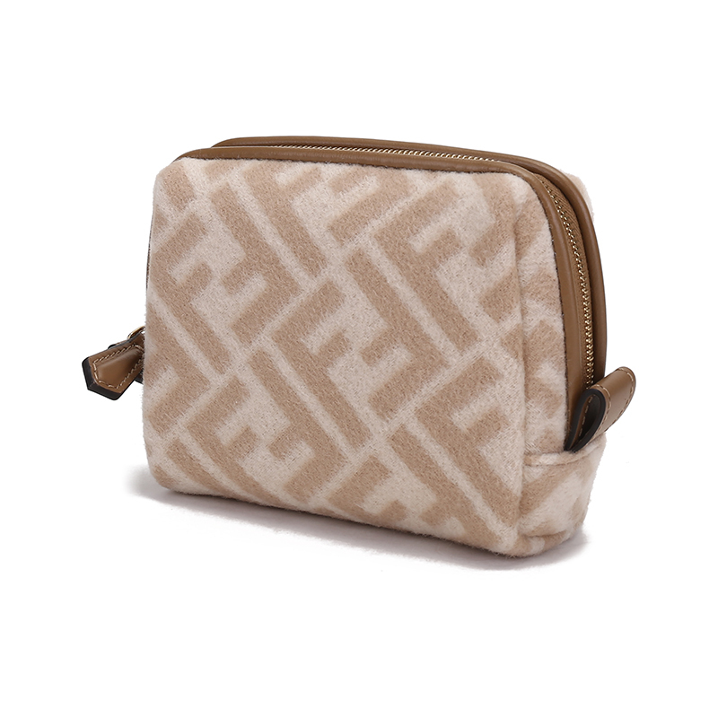 fendi芬迪女士织物手拿包零钱包8n0179ahjf