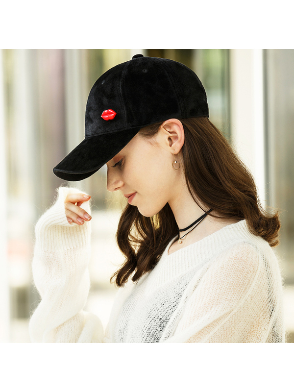 宏达HONDAR 秋冬女款红唇丝绒纯色时尚鸭舌帽棒球帽 MZ019A