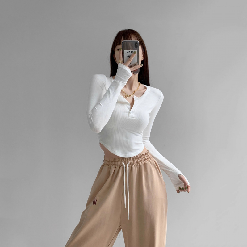 长袖T恤女秋季显瘦纯欲风半开领纯色打底衫修身显瘦辣妹短款上衣