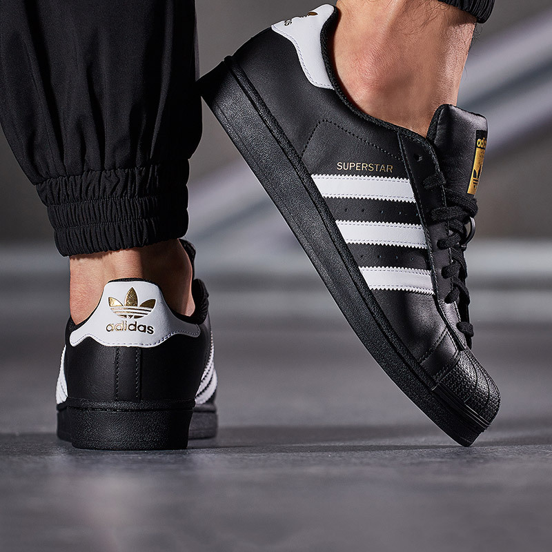 adidas阿迪达斯三叶草男子板鞋SUPERSTAR贝壳头休闲鞋B27136