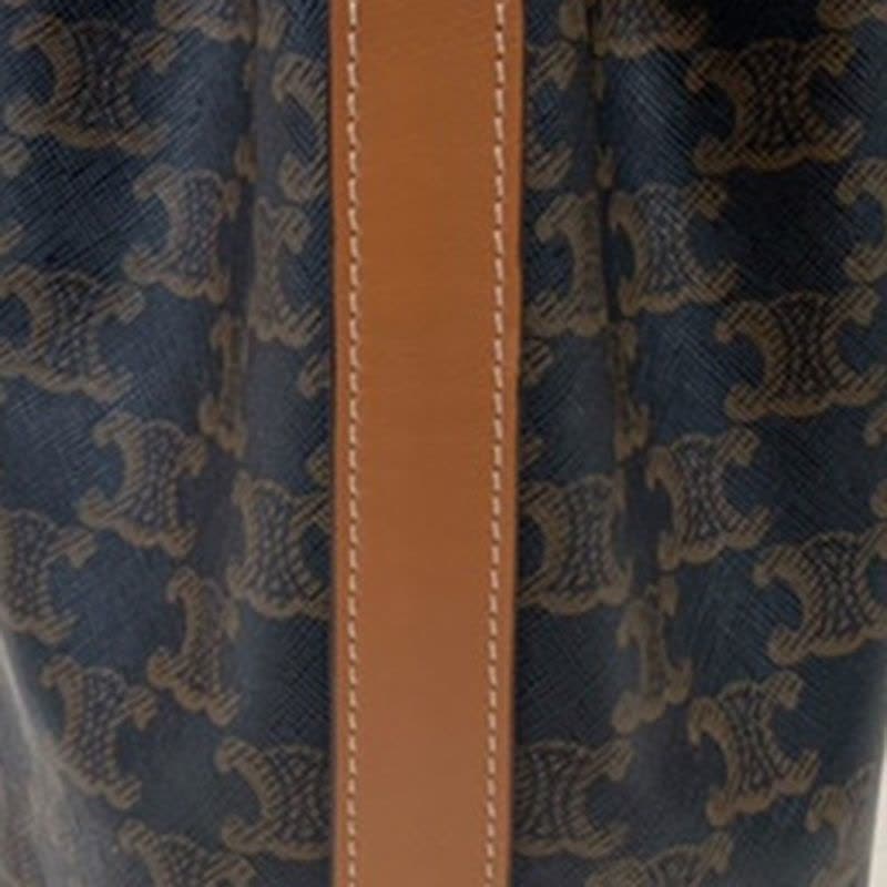 【预定】CELINE TRIOMPHE帆布小号抽绳包 涂层帆布/牛皮革 14*21*14CM图片