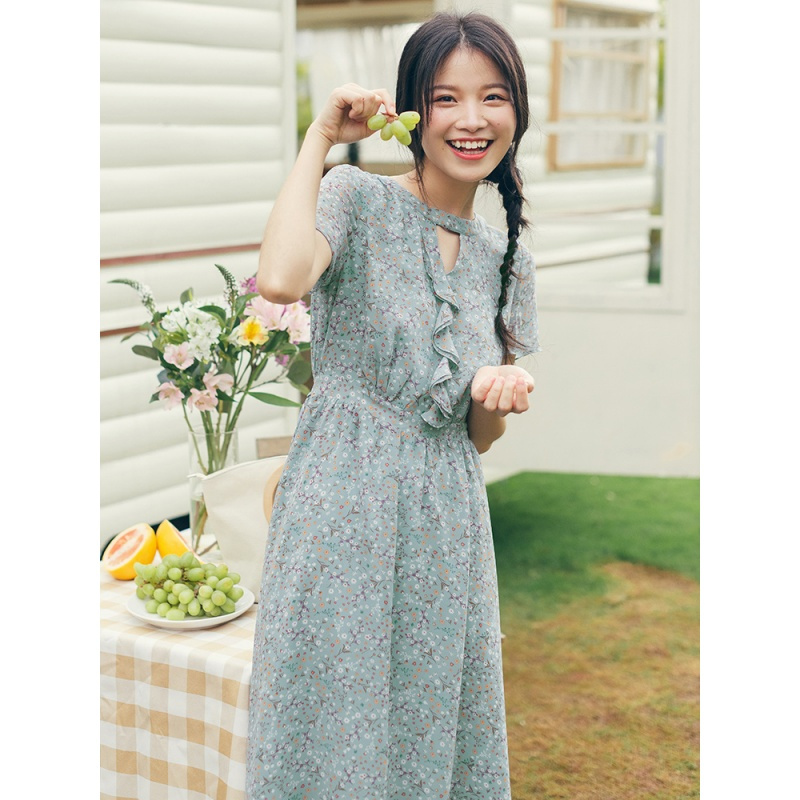茵曼裙子女2019夏季新款气质花边镂空碎花雪纺连衣裙女短款小个子