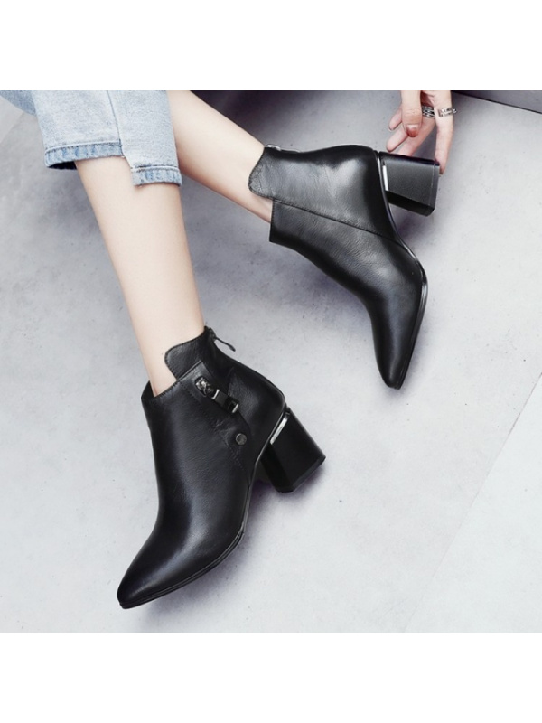 格瑞迪欧头层牛皮新款真皮短筒高跟女靴尖头牛皮粗跟短靴2019低筒马丁靴73-5