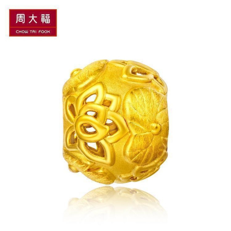 周大福X许巍蓝莲盛开系列镂空足金黄金转运珠吊坠R19063