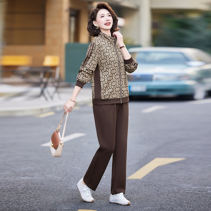 50岁中老年女装运动装时尚洋气中年妈妈装套装服装60岁洋气婆婆装