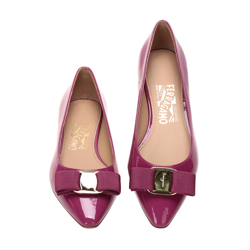 Salvatore Ferragamo 萨瓦托·菲拉格慕 女士牛皮蝴蝶结装饰平底鞋 0657852