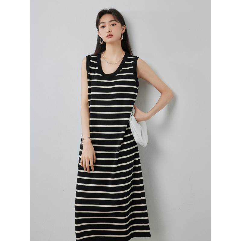 韩版宽松条纹针织背心连衣裙女春夏新品修身减龄内搭小个子长裙子
