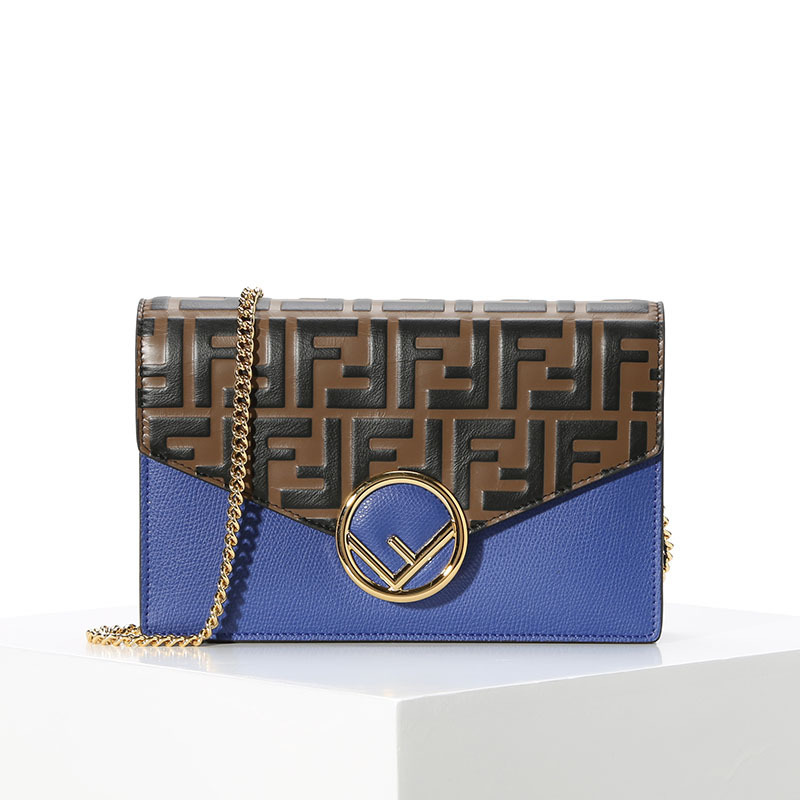 20春夏 FENDI KAN I LOGO FF 链带皮夹单肩包 8BS006