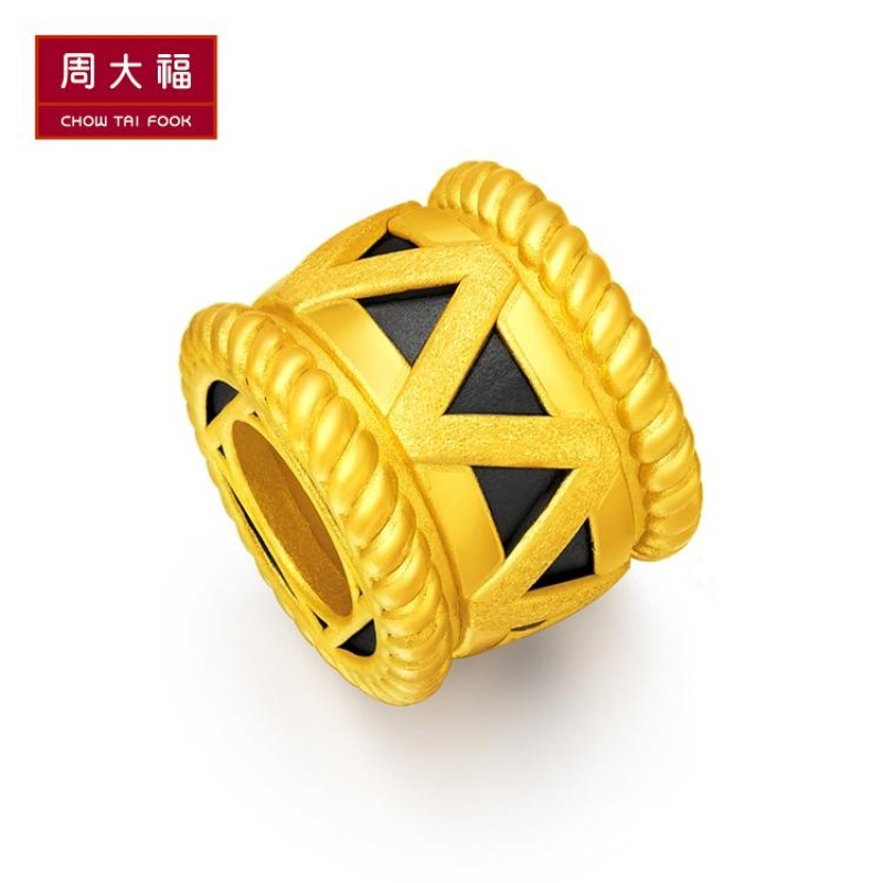周大福电黑时尚男士转运珠足金黄金坠 默认尺寸