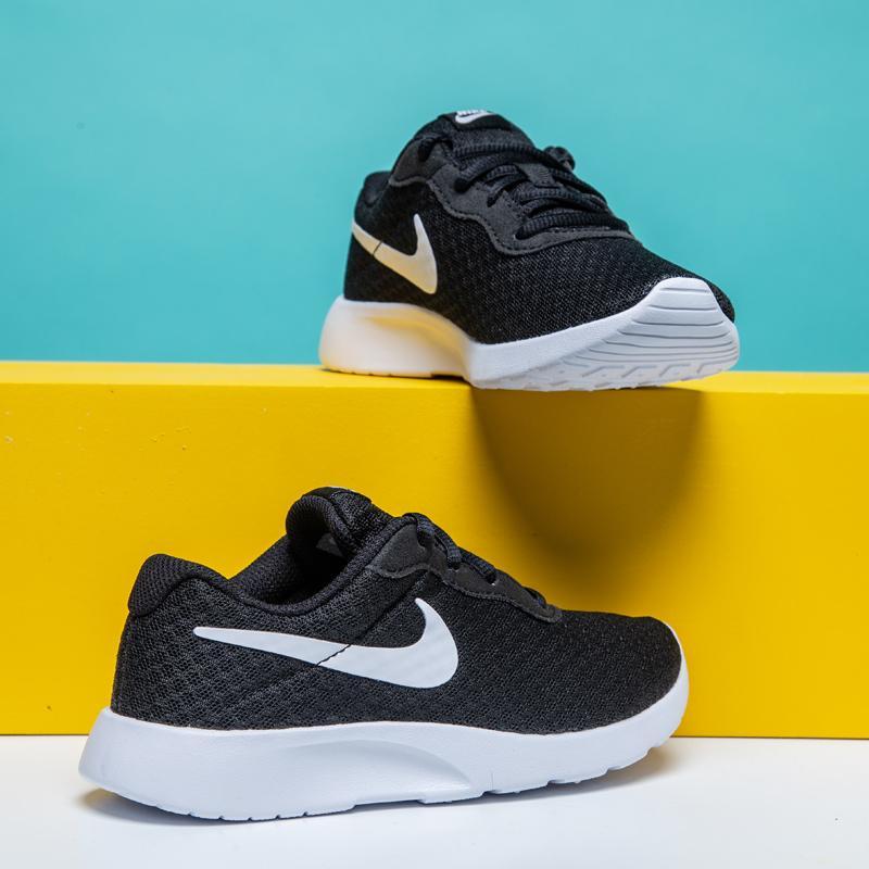 耐克niketanjunps儿童休闲运动鞋奥利奥黑白大童中童童鞋818382