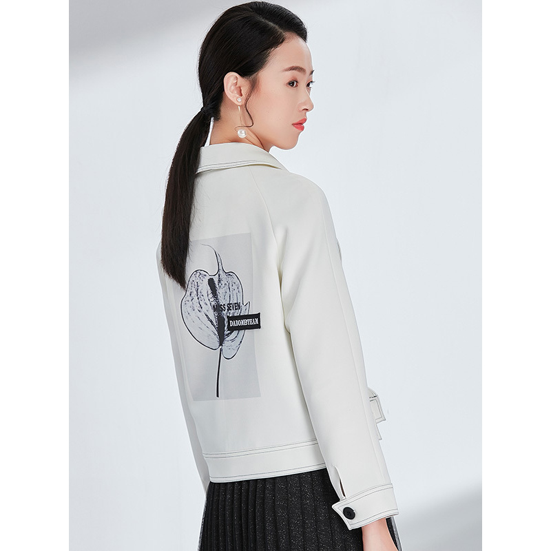 欧昵雪 春秋季女后背印花双排扣时尚白色外套女短款长袖c