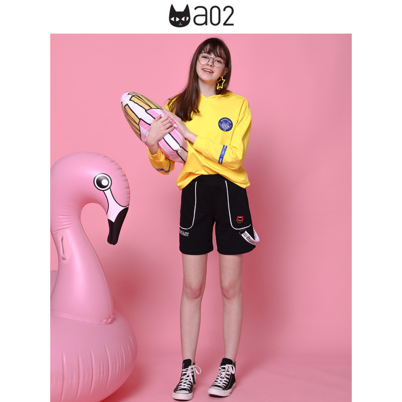 a02新款2020潮流个性字母织带春季宽松连帽卫衣女DVV1B0041KT