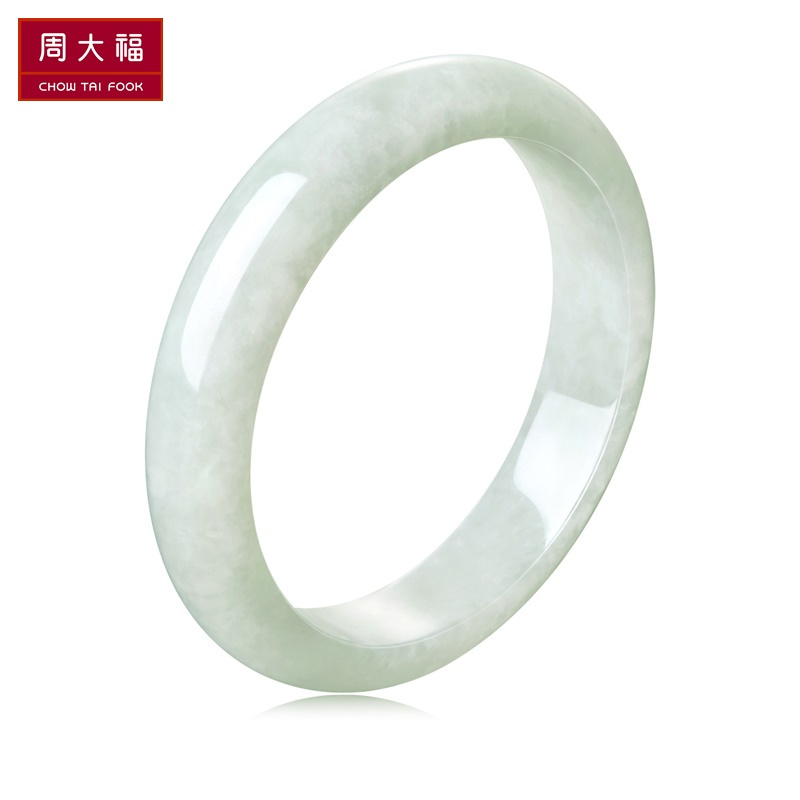 周大福珠宝首饰气质典雅翡翠玉石手镯 女K63603