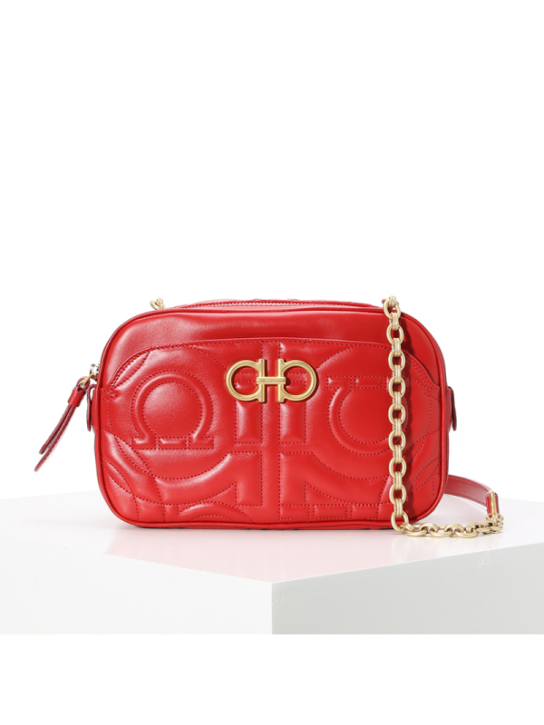 预订FERRAGAMO GANCINI 相机 压纹 单肩包链条包21H086 金扣