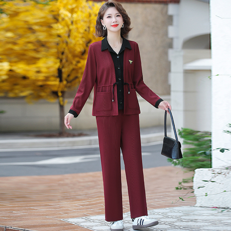 中年女装年秋季洋气妈妈装套装时尚衬衫领女士服装中老年秋装