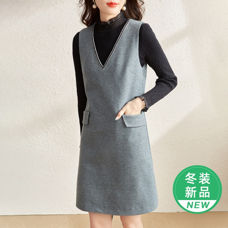 OUNIXUE欧昵雪 | [简约毛呢背心裙]秋冬季复古织带装饰V领口袋修身连衣裙女