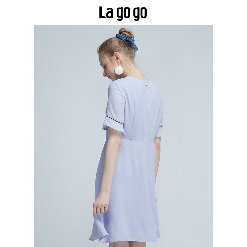 Lagogo2018夏季新款女装V领显瘦高腰短裙喇叭短袖A字连衣裙chic