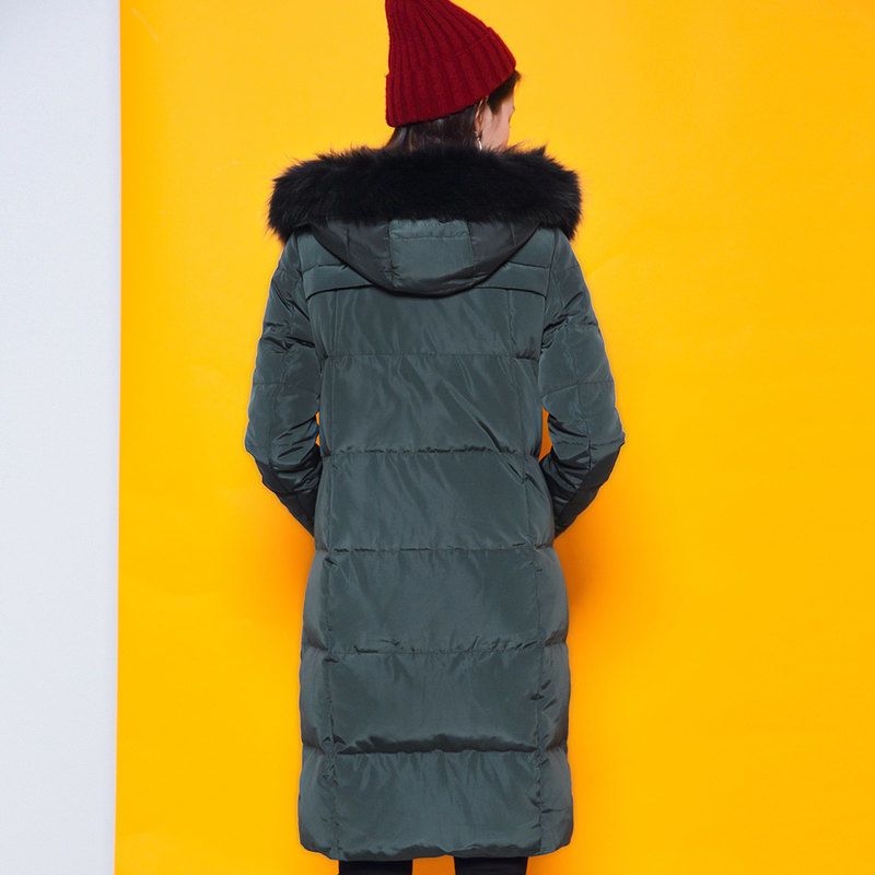 7m莫丽菲尔冬季新款时尚贴标纯色简约显瘦毛领中长款保暖羽绒服女