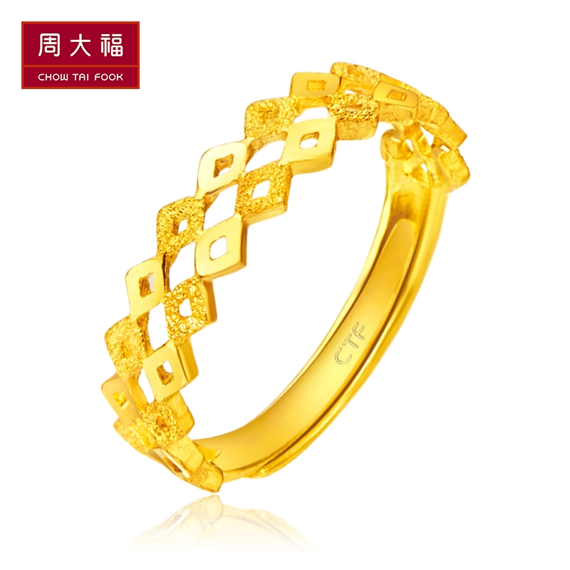 周大福珠宝首饰时尚优雅足金黄金戒指计价（工费48元）F217502