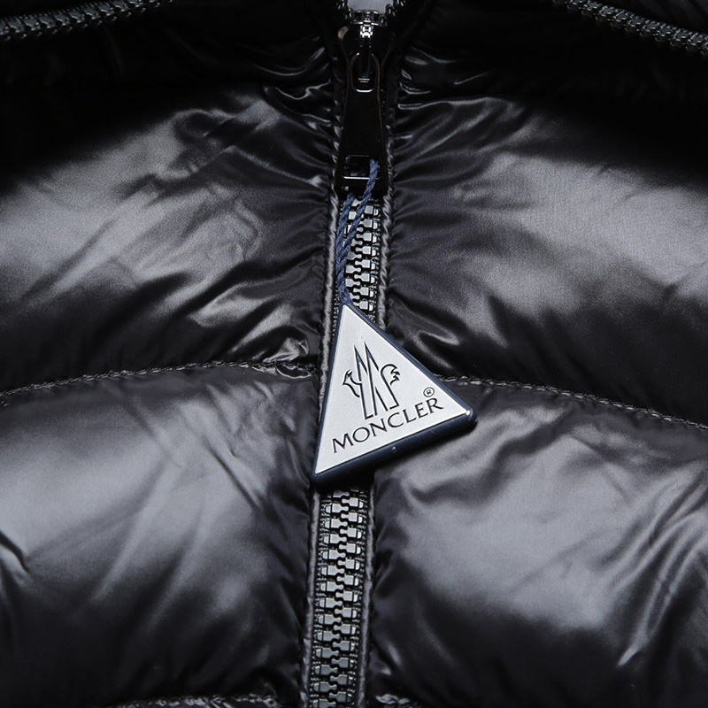 盟可睐/蒙口 MONCLER 女士短款鹅绒羽绒服夹克外套 1A00047 539AQ