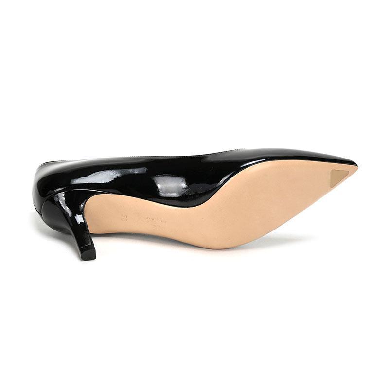 Salvatore Ferragamo 萨瓦托·菲拉格慕 女士漆皮尖头高跟鞋 0692925 C