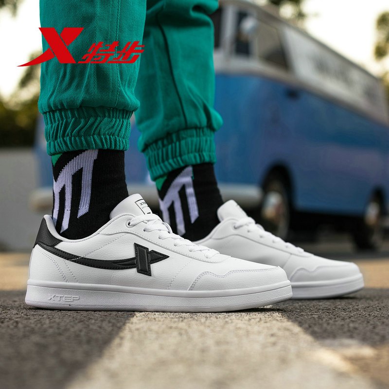 特步运动鞋男鞋2019春季新款低帮时尚小白鞋休闲板鞋