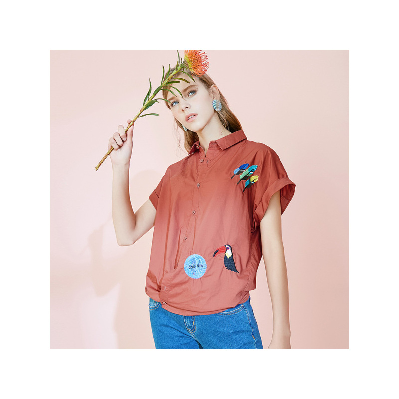 高梵(GOLDFARM)春夏女装时尚个性刺绣印花翻领短袖T恤女韩版上衣女