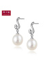 周大福时尚优雅925银珍珠耳钉AQ32585