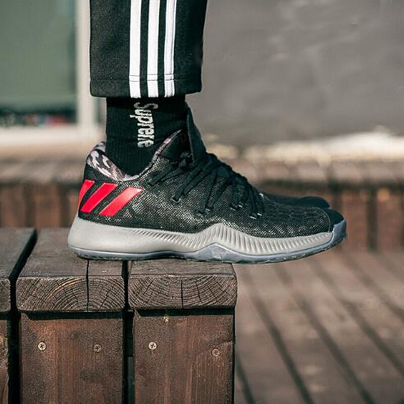 Adidas阿迪达斯男鞋季运动鞋低帮轻便耐磨舒适篮球鞋AC7826