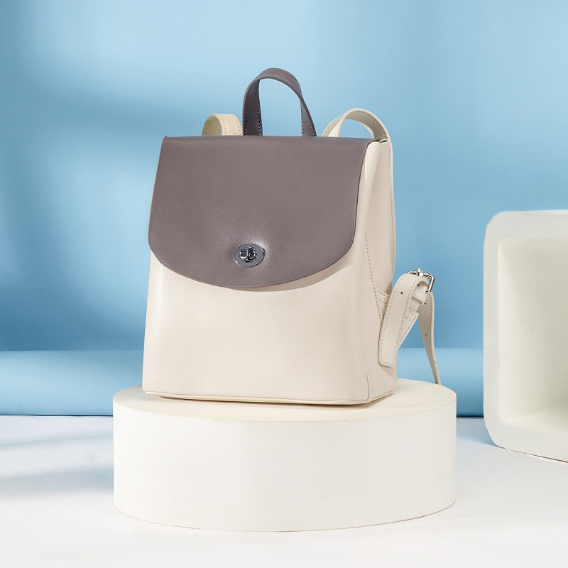 马克华菲双肩包女款时尚简约牛皮背包大容量双肩包学生书包参数