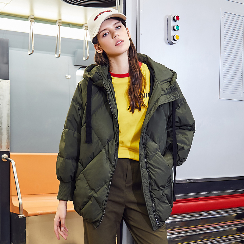 高梵(GOLDFARM)秋冬韩版宽松廓形连帽羽绒服女短款加厚保暖外套