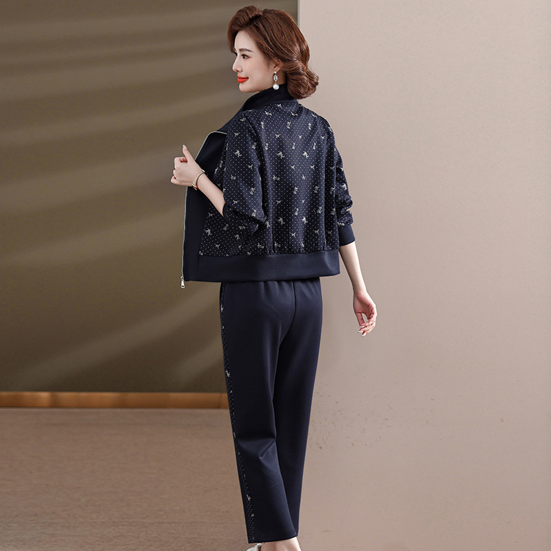 拿细耳中老年女装