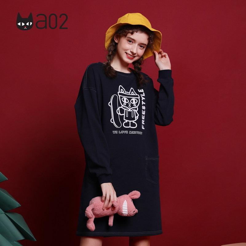a02新款2020潮流小黑简约卡通印花宽松显瘦连衣裙女DTV1A0751DR