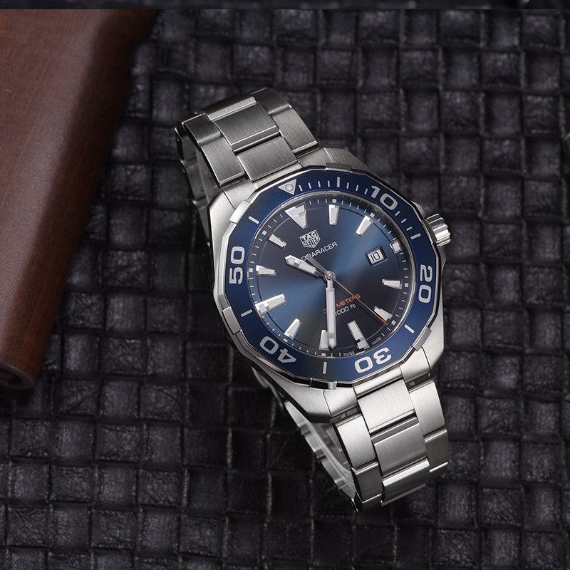 泰格豪雅(TAG Heuer)瑞士手表 竞潜系列石英男士手表WAY101C.BA0746