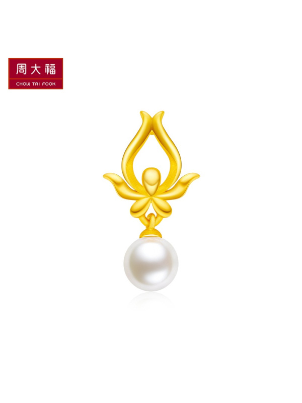 「新款」周大福盘扣系列蝴蝶扣足金黄金珍珠耳钉(单只)R23720