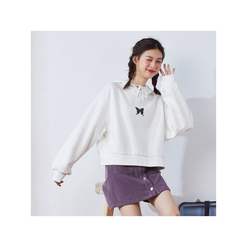 唐狮蝴蝶卫衣女2021新款春连帽短款黑色宽松上衣百搭ins网红卫衣