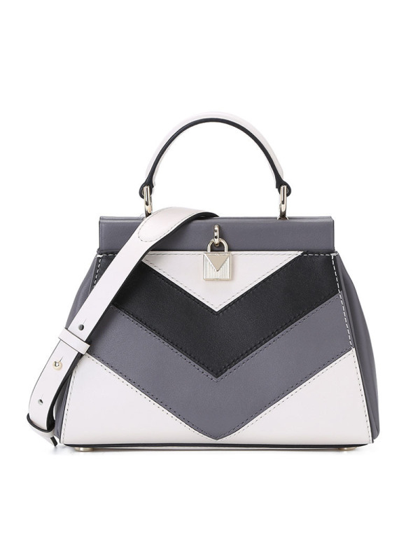 MK Gramercy Frame 斜挎包 小号 30F8TZ6S1O 21x16.5x10CM