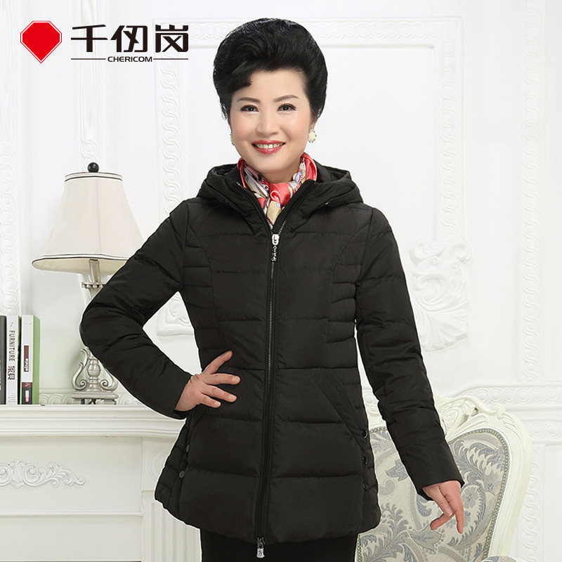 千仞岗冬新款中老年女妈妈装羽绒服连帽修身大码羽绒服外套