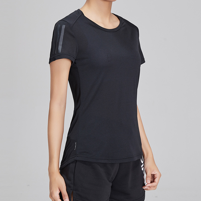 adidas女服短袖T恤圆领修身跑步运动服DQ2618