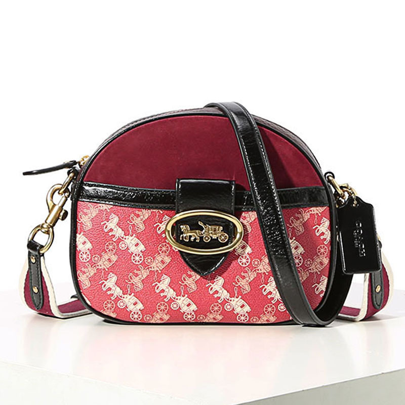 专柜款2020早春款coach蔻驰女包kat马车图案印花斜挎包215x18x7cm