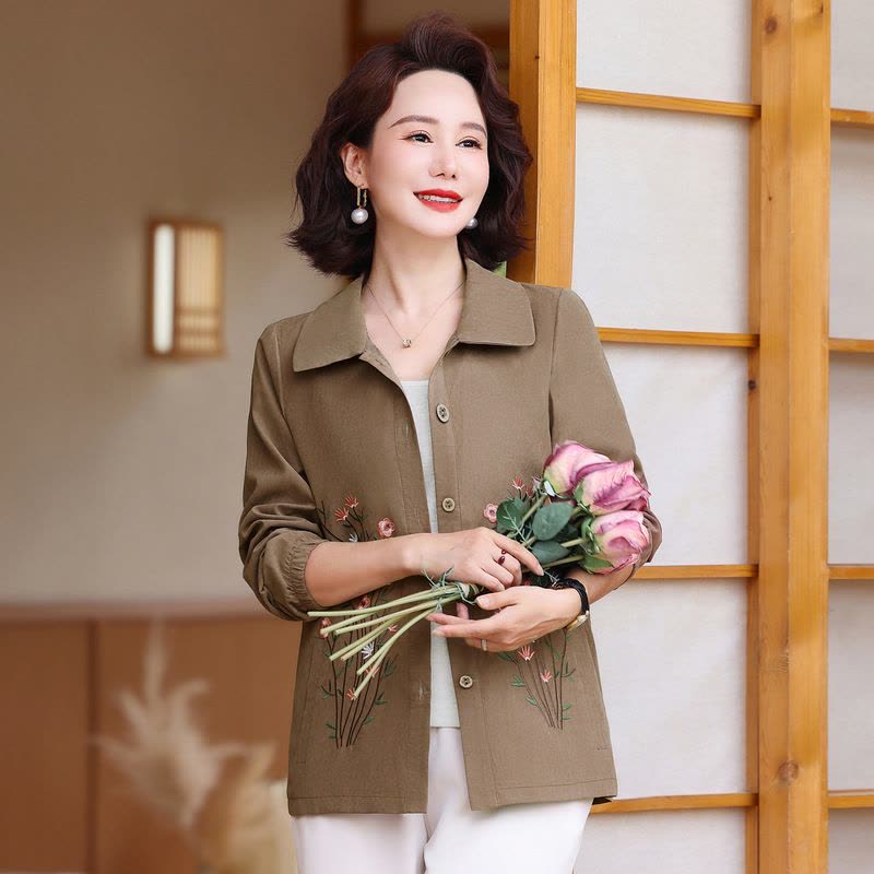 年女装新款妈妈装外套秋40岁中老年人薄款开衫秋装洋气婆婆装图片