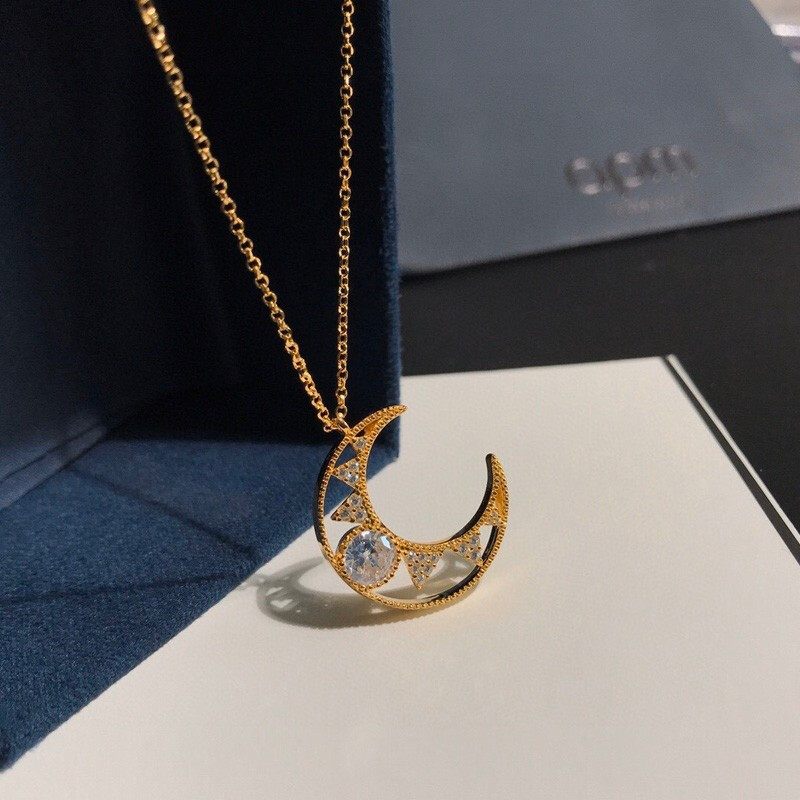 apmmonaco新款星月项链女星星月亮锁骨链轻奢小众毛衣链送女友礼物ac