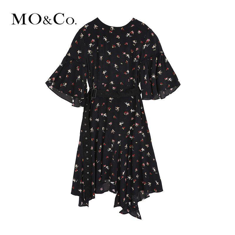 MOCO碎花小心机不规则chic连衣裙女夏2018新款显瘦气质中长款收腰